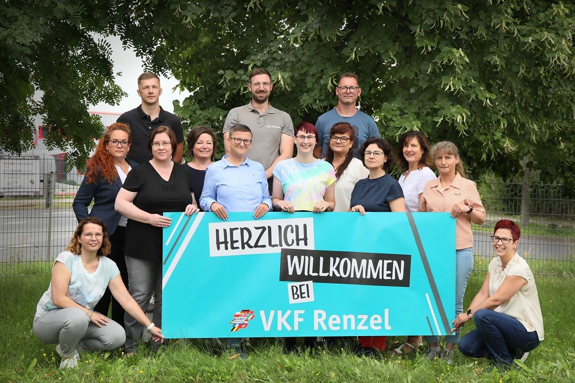 Gruppenbild der Mitarbeiter in Erfurt